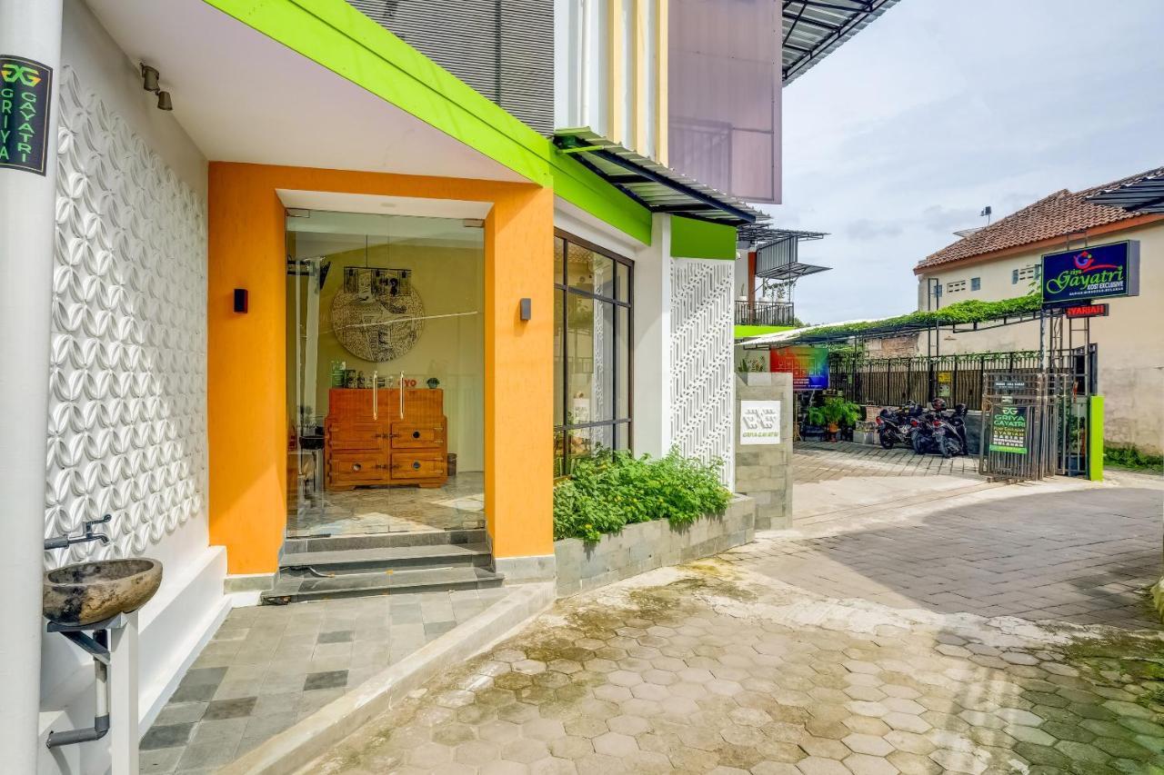 Super Oyo 3496 Griya Gayatri Syariah Hotell Melati Eksteriør bilde